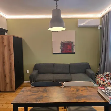 Quiet Center Near Vitosha Blvd & Ndk And Vma & Alexandrovska *
